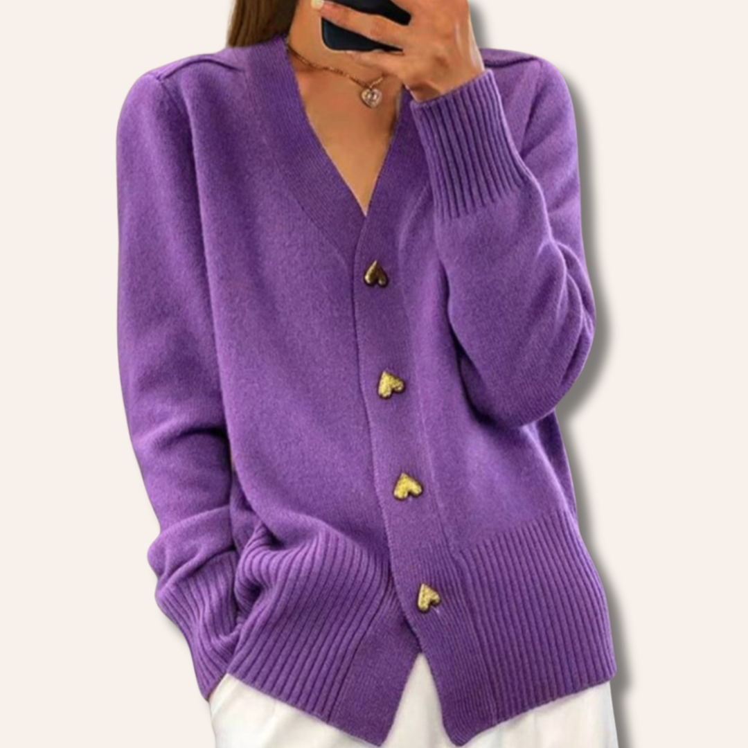 Moore | Elegant Heart Button Cardigan