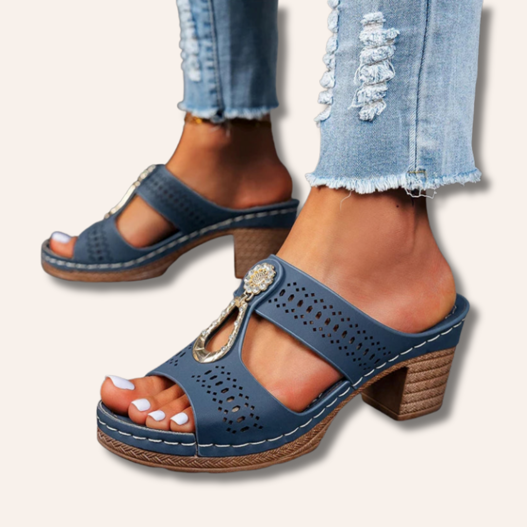 Moore | Chic and comfortable sandals