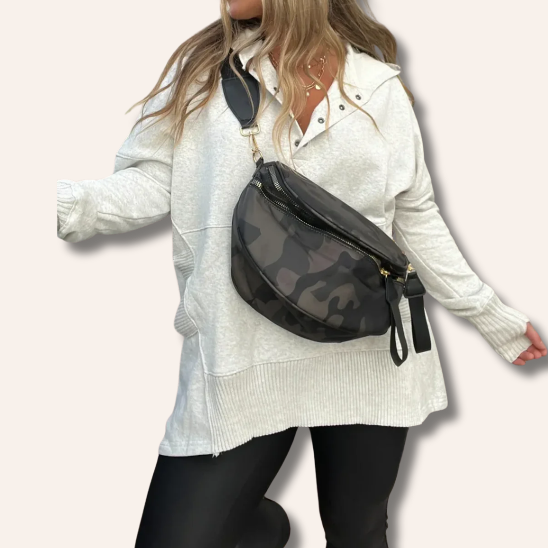 Moore | Flowy First Class Hoodie