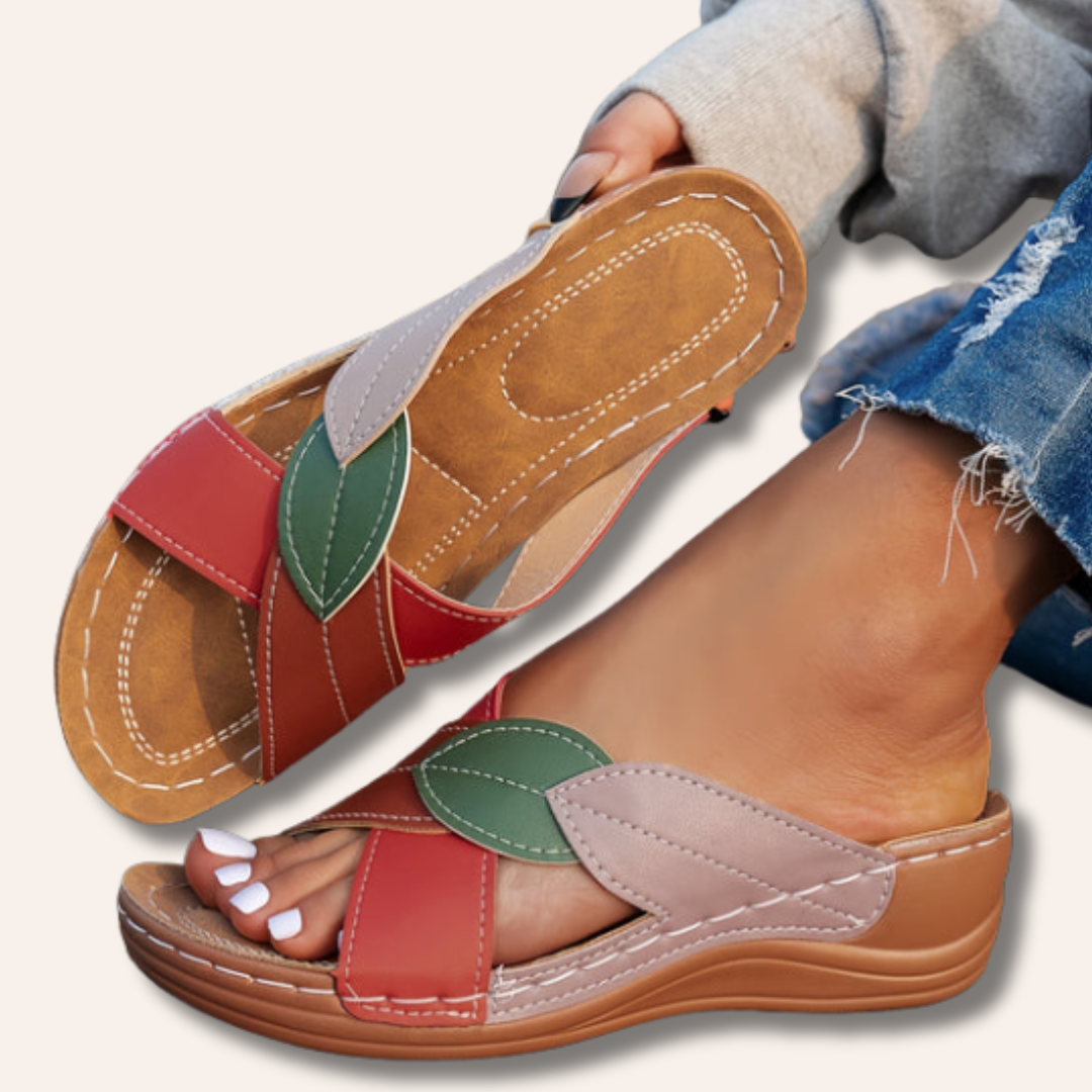 Moore | Comfort Leaf Sandals