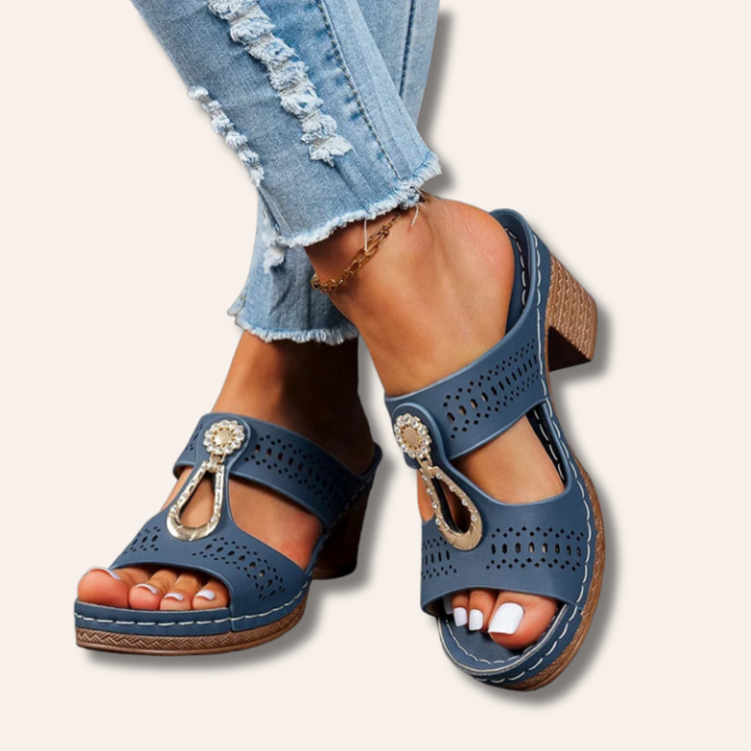 Moore | Chic and comfortable sandals