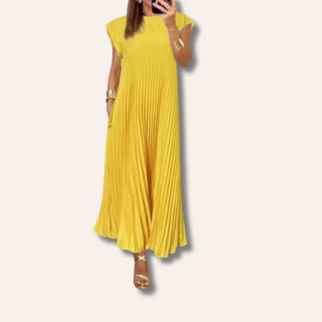 Moore | Timeless and Comfortable Dress