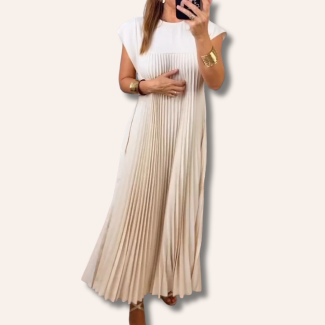 Moore | Timeless and Comfortable Dress