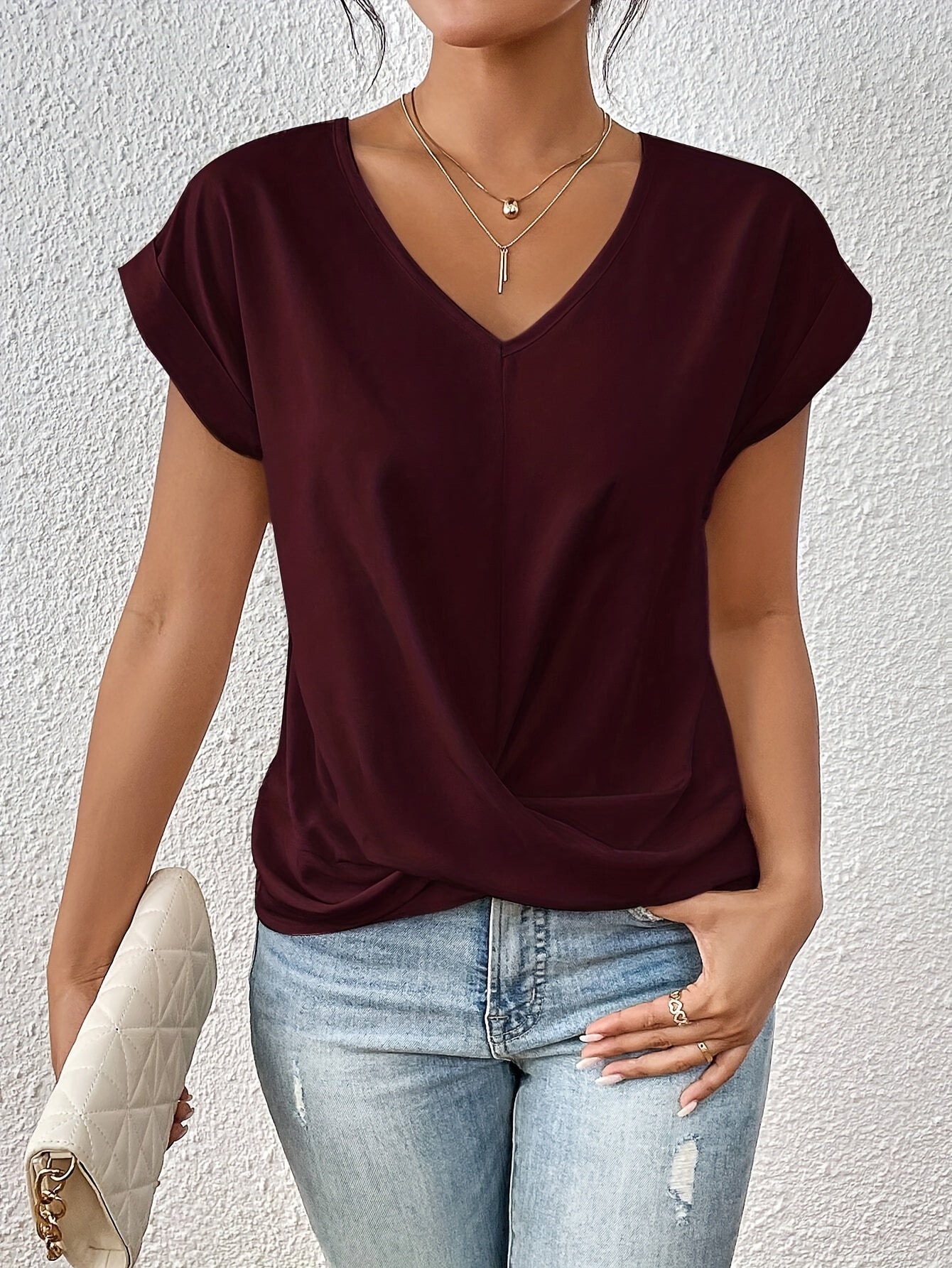 Moore | Elegant V-Neck Top