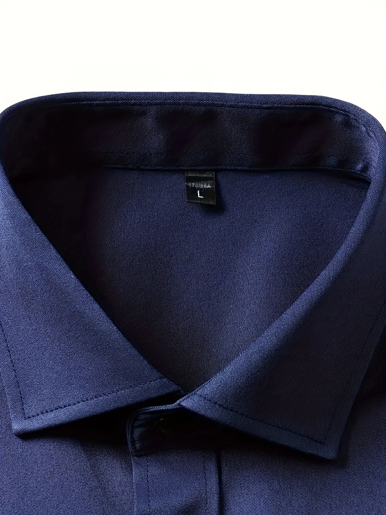 Moore | Elegant Long-Sleeve Shirt with Buttons