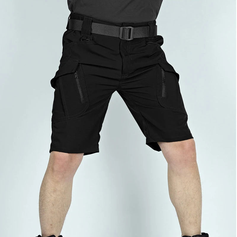 Moore | Elegant in Practical Shorts
