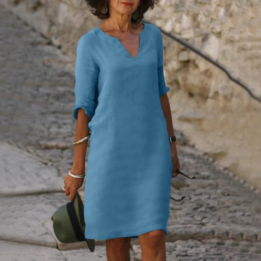 Moore | Dress with V-Neck and 3/4 Sleeves