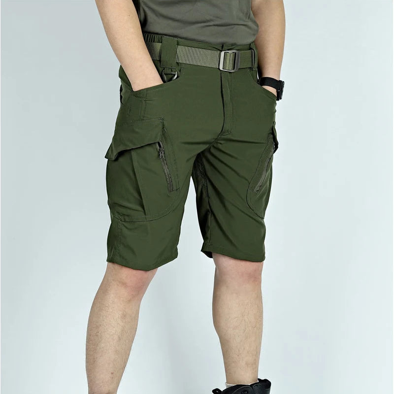 Moore | Elegant in Practical Shorts