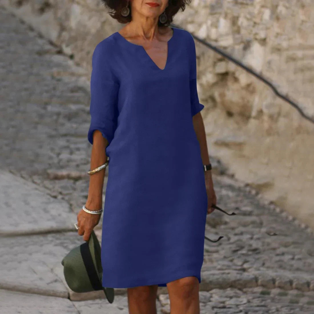 Moore | Dress with V-Neck and 3/4 Sleeves