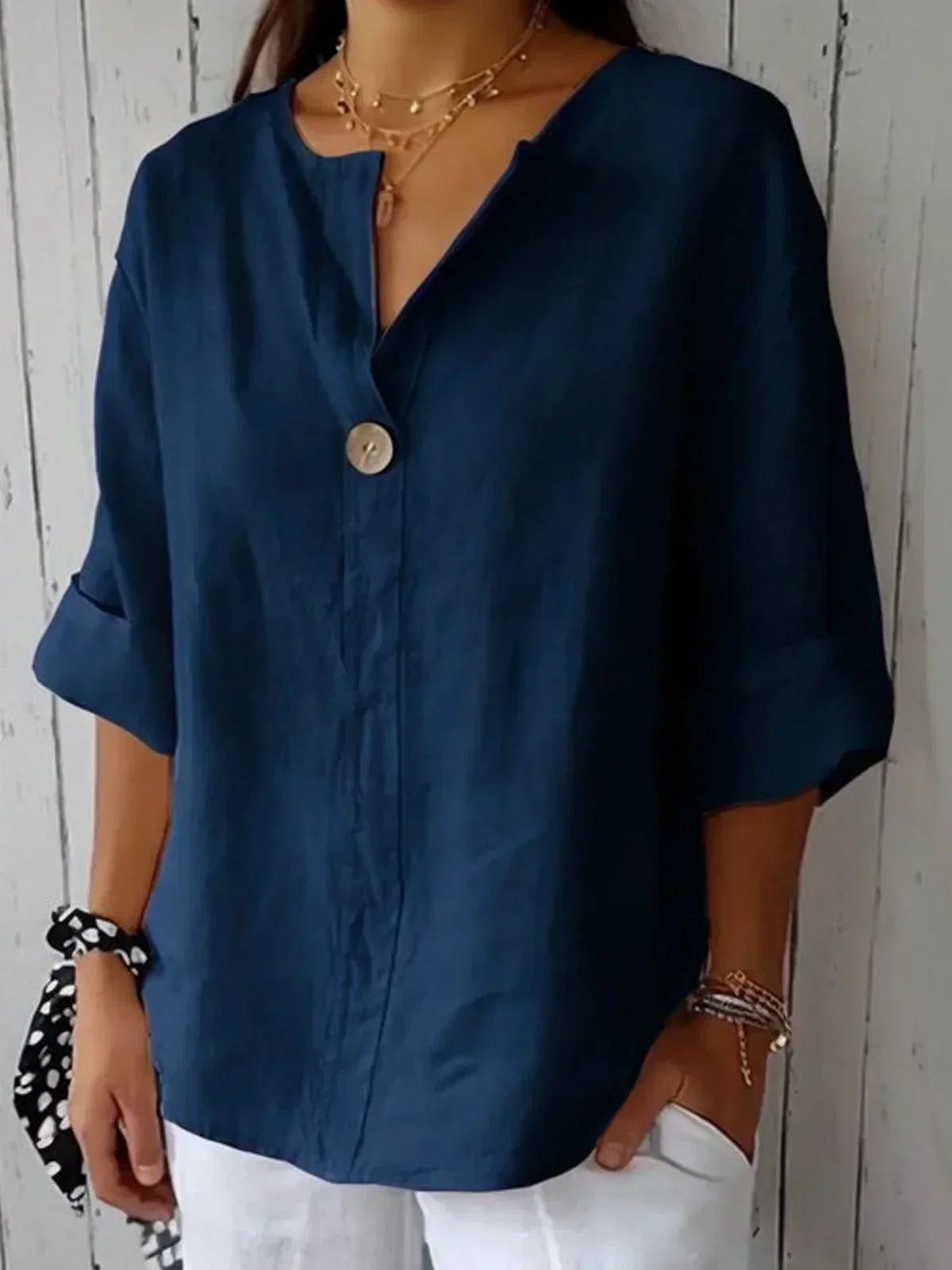 Moore | Premium V-Neck 3/4 Sleeve Blouse