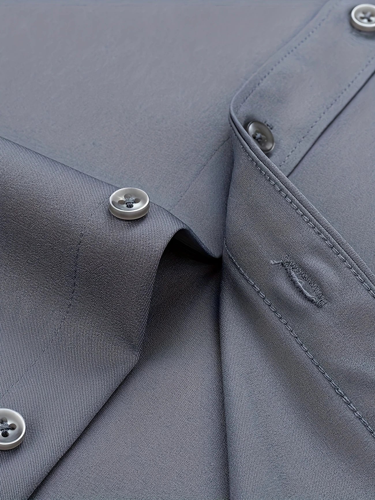Moore | Elegant Long-Sleeve Shirt with Buttons