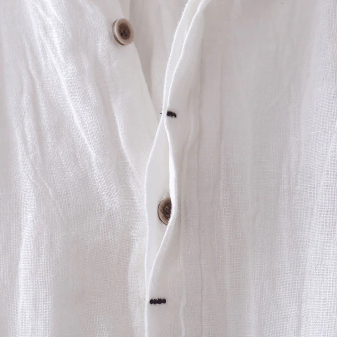 Moore | Elegant Short-Sleeve Shirt with Buttons