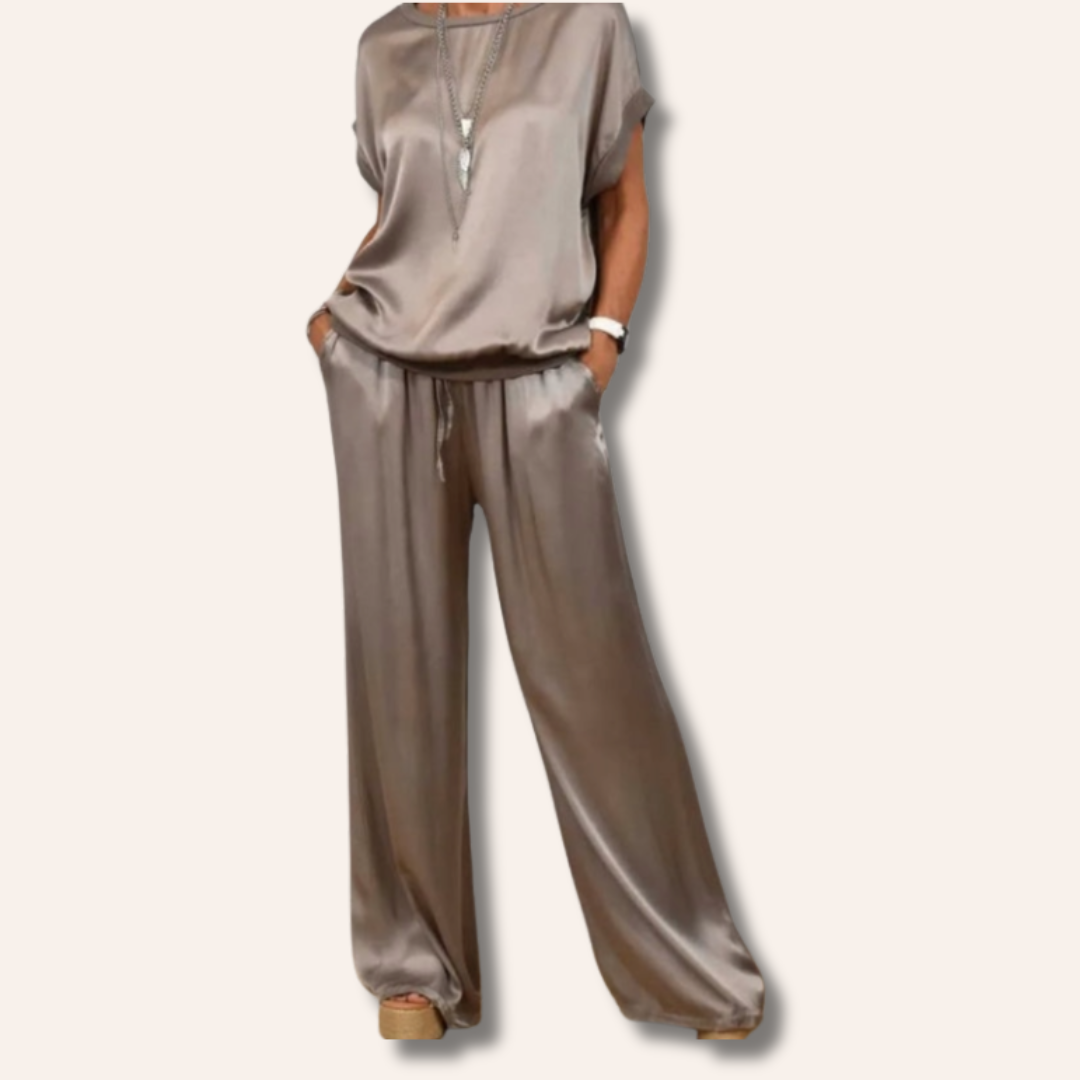 Moore | Elegant Two-Piece Set