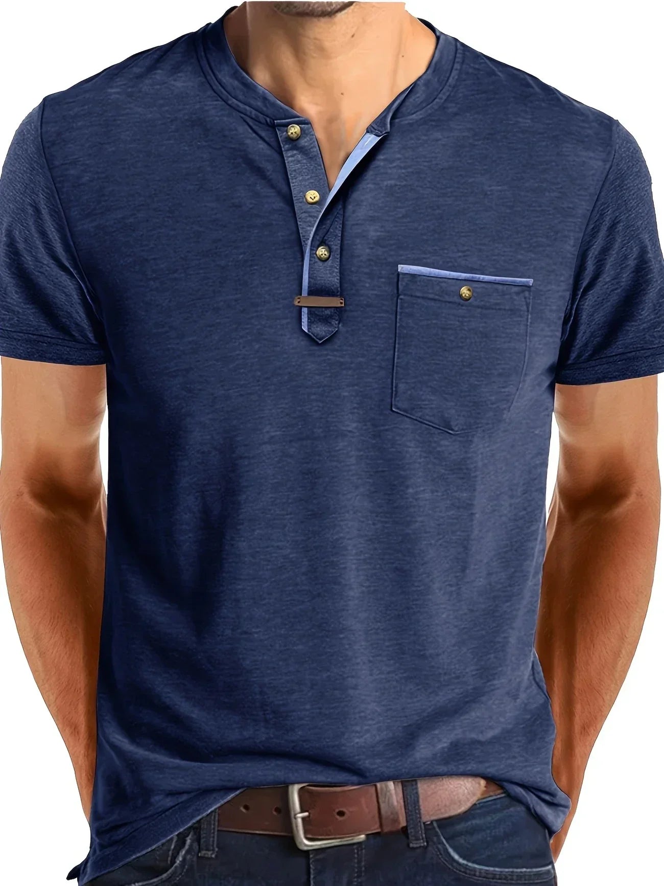 Moore | Elegant Round Neck T-shirt with Pocket