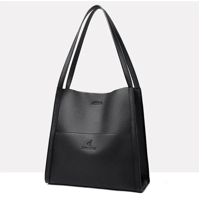 Moore | Luxuriously Minimal Shoulder Bag