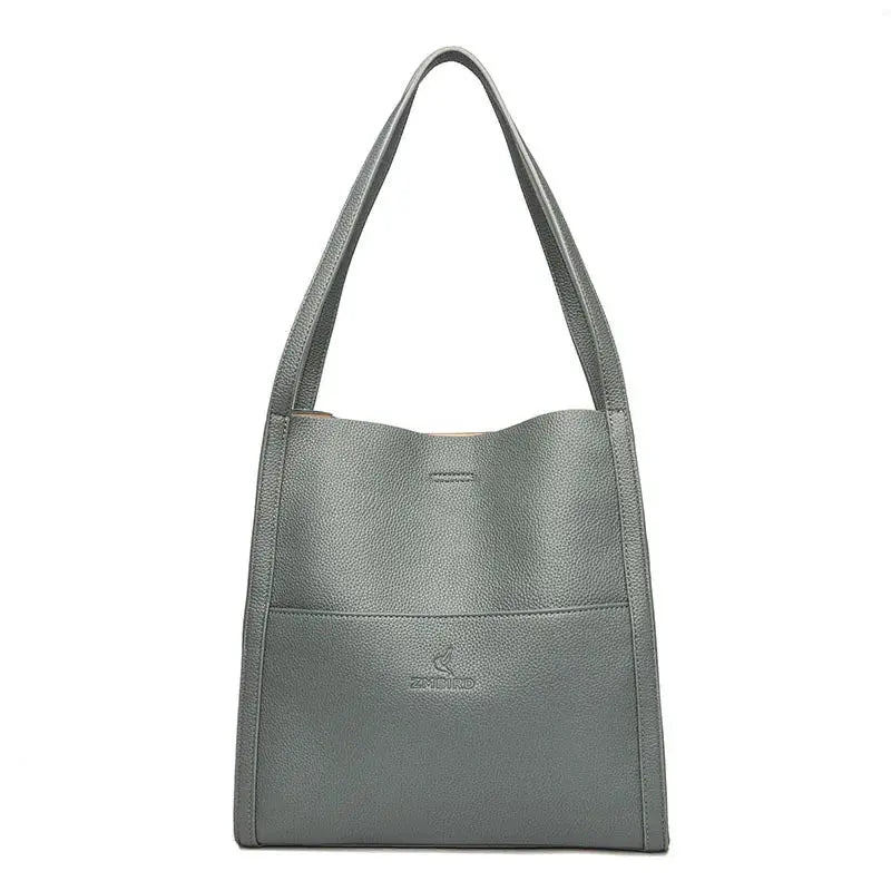 Moore | Luxuriously Minimal Shoulder Bag