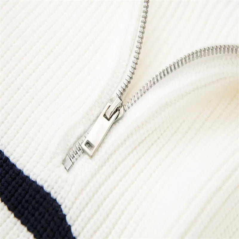 Moore | Striped Zippered Pull