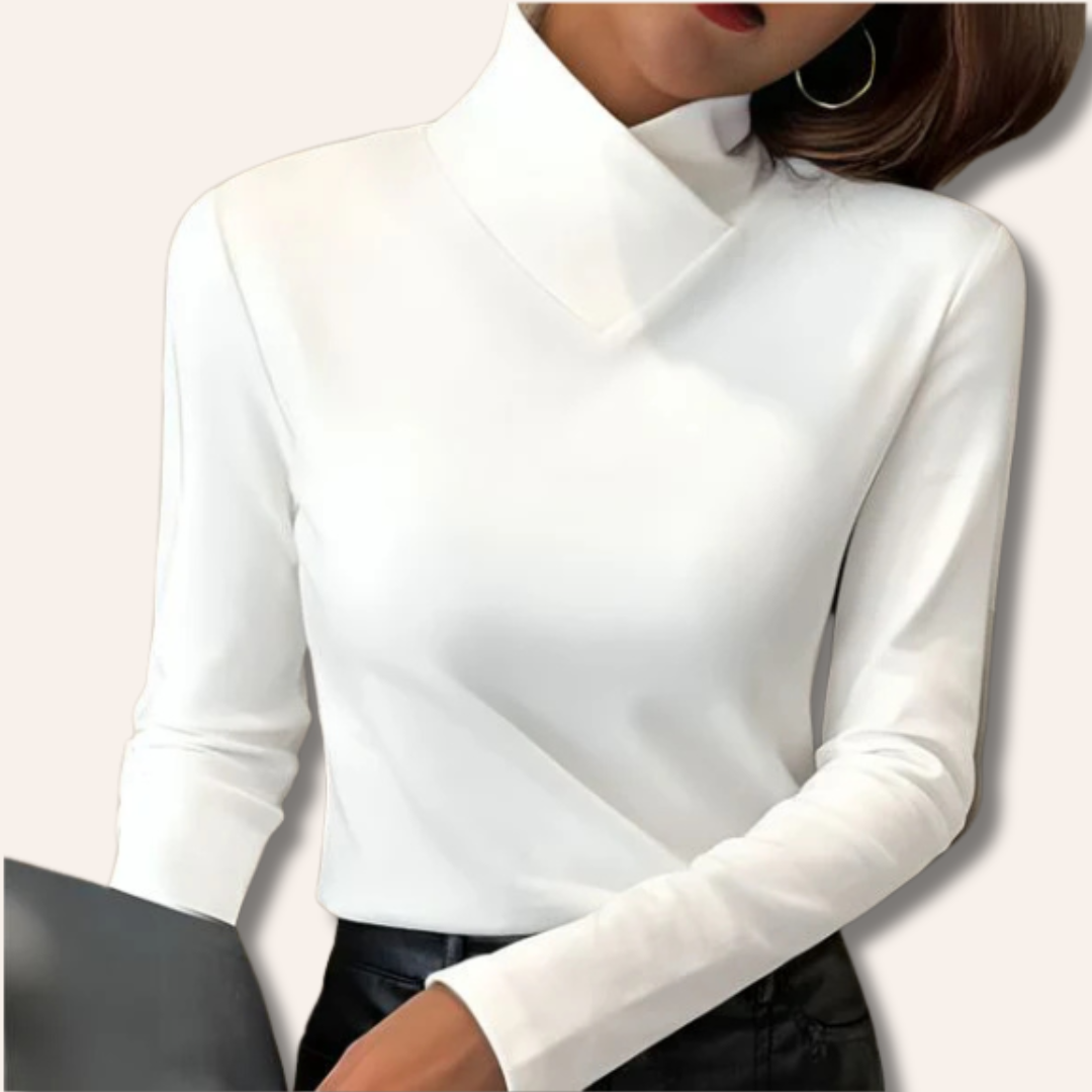 Moore | Elegant Turtleneck Fit